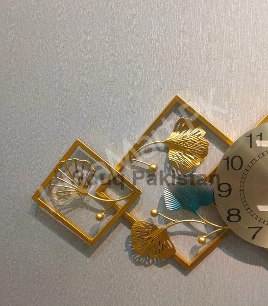 metallic-wall-ornament-clock-product-image