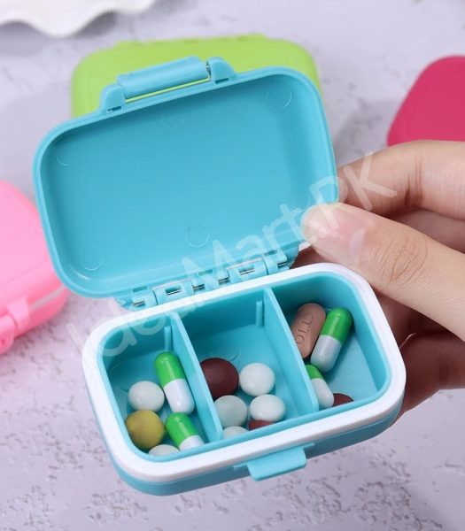 3-compartments-mini-travel-pill-box-organizer-with-secure-lock-for-daily-use-product-image