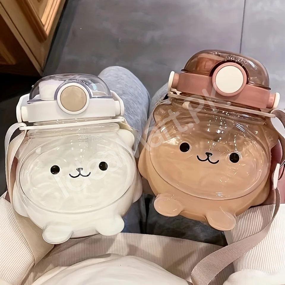 bear-shaped-plastic-water-bottle-1000ml-with-straw-shoulder-strap-for-kids-product-image