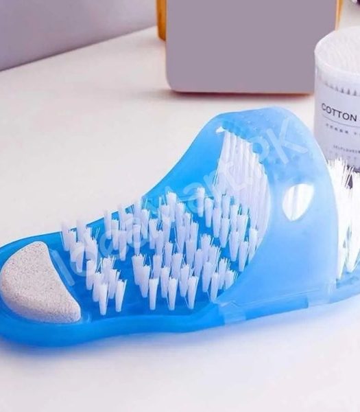plastic-hands-free-foot-scrubber-slipper-with-bristles-suction-cups-product-image