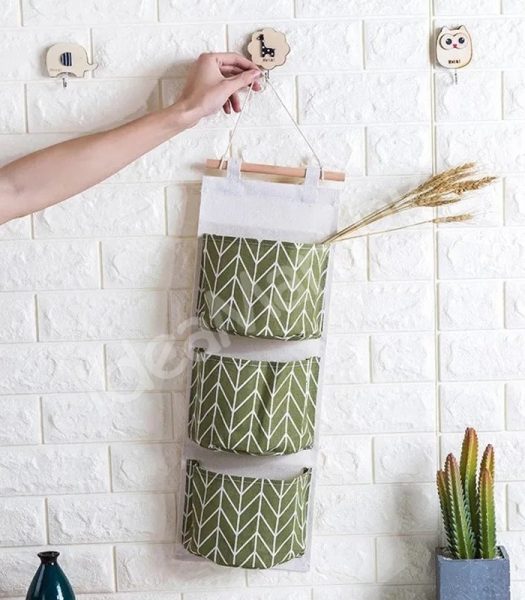 wall-hanging-fabric-storage-organizer-with-3-tier-pockets-and-wooden-rod-product-image