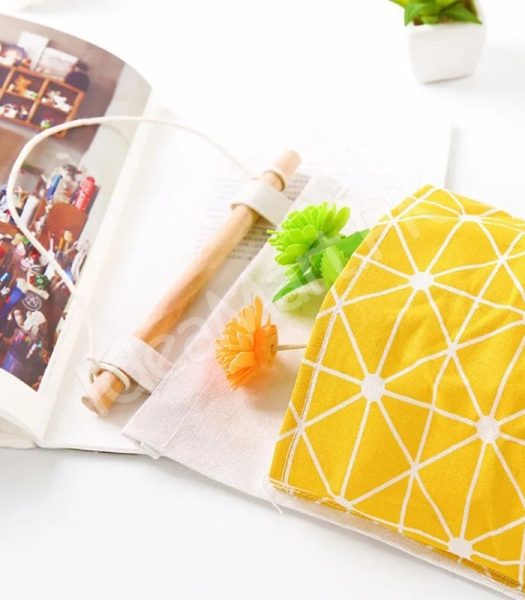 wall-hanging-fabric-storage-organizer-with-3-tier-pockets-and-wooden-rod-product-image