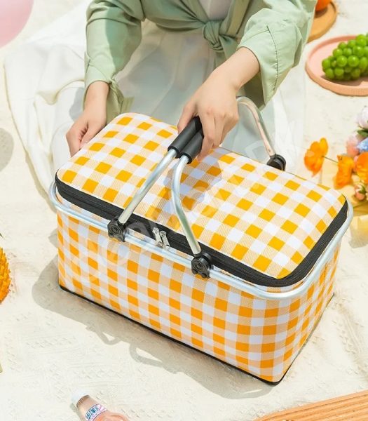 large-collapsible-insulated-cooler-basket-with-aluminum-handle-for-food-and-drinks-product-image