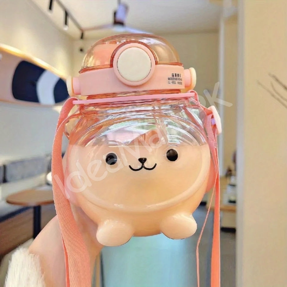 bear-shaped-plastic-water-bottle-1000ml-with-straw-shoulder-strap-for-kids-product-image