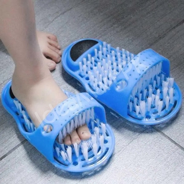 plastic-hands-free-foot-scrubber-slipper-with-bristles-suction-cups-product-image
