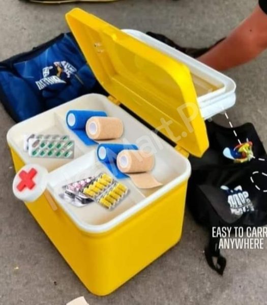 2-layer-portable-plastic-first-aid-box-with-detachable-3-grid-tray-handle-product-image