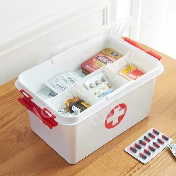 family-2-layer-medicine-storage-organizer-with-4-grid-top-tray-handle-product-image