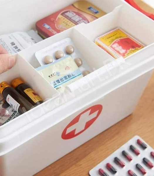 family-2-layer-medicine-storage-organizer-with-4-grid-top-tray-handle-product-image