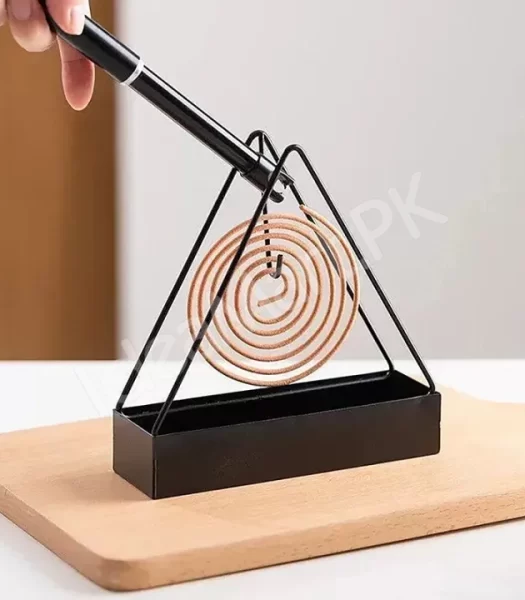 anti-scald-mosquito-coil-holder-with-tray-creative-wrought-iron-triangular-shape-mosquito-repellent-product-image