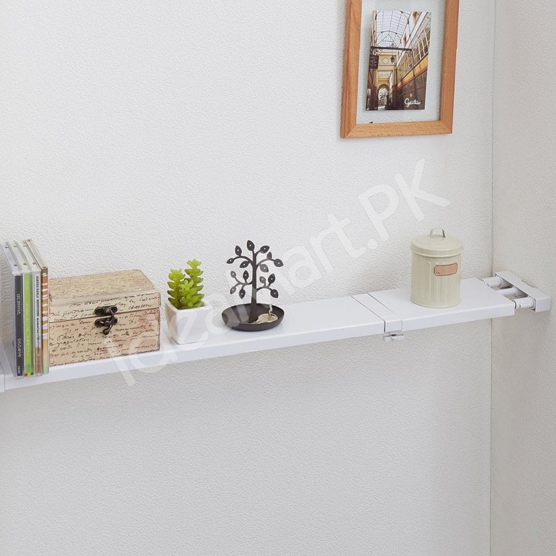 telescopic-shelf-rack-adjustable-closet-and-cabinet-storage-shelf-wall-mounted-partition-retractable-gap-organizer-product-image